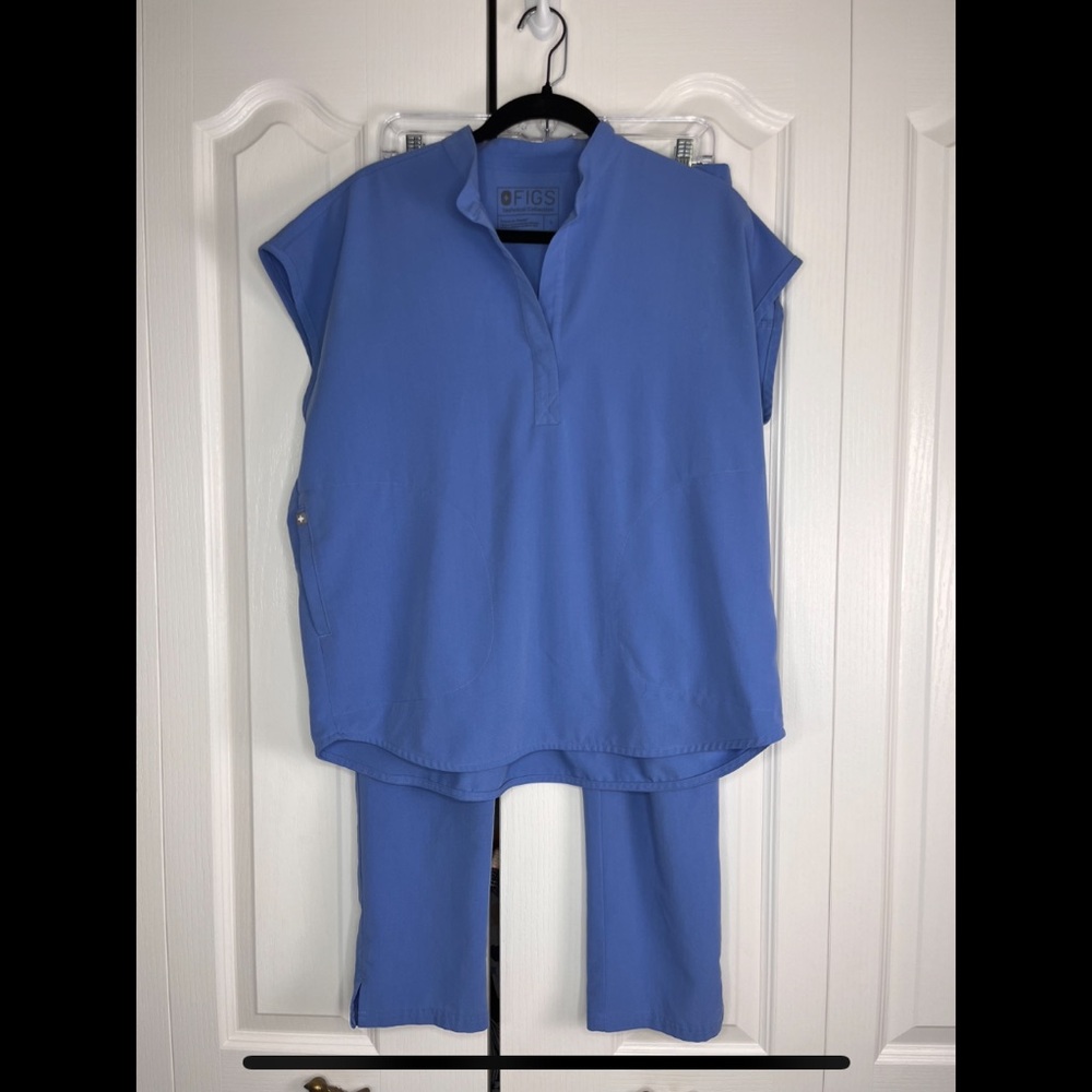 Blue S/P Figs Two-Piece Set